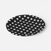 Modernes Party aus schwarz-weißen Polka-Punkten Pappteller (Schrägansicht)