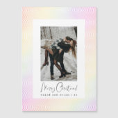 Modernes Pastel Wavy Guilloché Couple Foto Xmas Magneteinladung (Vorderseite)