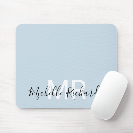 Modernes, pastellblaues Monogramm-Skript Mousepad (Mit Mouse)