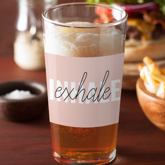 Modernes, pastellrosa, atemberaubendes Zitat Glas