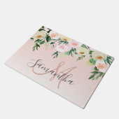 Modernes Pastellrosa und Blume mit Namen Fußmatte (Schrägansicht)