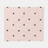 Modernes, pastellrosa und schwarzes Herzmuster Fleecedecke (Vorderseite (Horizontal))