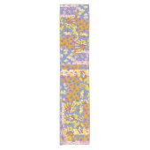 Modernes Patchwork Daisy Blume auf Periwinkle Kurzer Tischläufer (Vorderseite)