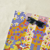 Modernes Patchwork Daisy Blume auf Periwinkle Strandtuch (Beispiel)
