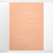 Modernes Peach Boho Arch Foto QR Code Hochzeit Dreifach Gefaltete Einladung (Innenseite Mitte)