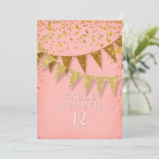 Modernes Pennant-Banner mit Glitzer Falling Confet Einladung (Stehend Vorderseite)