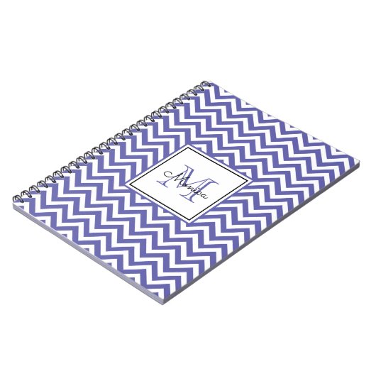 Modernes Periwinkle-Zickzack Muster mit Monogramm Notizblock (Linke Seite)