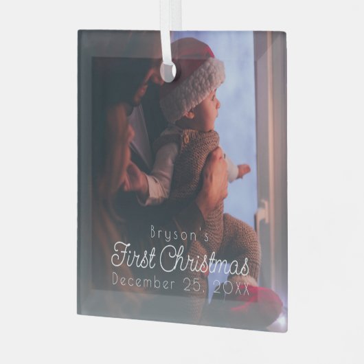 Modernes Personalisiertes Baby's First Christmas F Ornament Aus Glas (Vorderseite links)