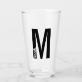Modernes Personalisiertes Fettmonogramm und Name Glas (Vorderseite)