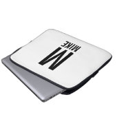 Modernes Personalisiertes Fettmonogramm und Name Laptopschutzhülle (Vorne Knopf)