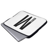 Modernes Personalisiertes Fettmonogramm und Name Laptopschutzhülle (Vorne Knopf)