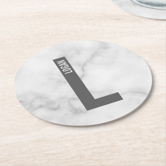 Modernes Personalisiertes Fettmonogramm und Name Runder Pappuntersetzer (Angewinkelt)