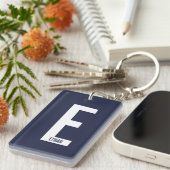 Modernes Personalisiertes Fettmonogramm und Name Schlüsselanhänger (Vorderseite rechts)