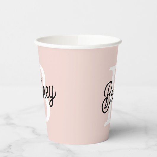 Modernes Personalisiertes Monogramm und Name Paste Pappbecher (Links)