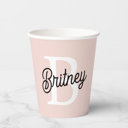 Modernes Personalisiertes Monogramm und Name Paste Pappbecher (Vorderseite)