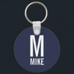 Modernes Personalisiertes Monogramm und Name Schlüsselanhänger<br><div class="desc">Modernes Monogram Design mit personalisiertem Monogramm und Namen im modernen fett formatierten Sans Serif Schriftart Stil. Perfektes Geschenk für Papa,  Ehemann,  Freund,  Jungen und mehr</div>
