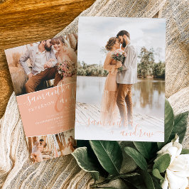 Modernes pfirsichminimalistisches Drehbuch 5 Fotos Einladung