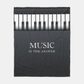 Modernes Piano in Schwarz und Weiß Fleecedecke (Vorderseite)