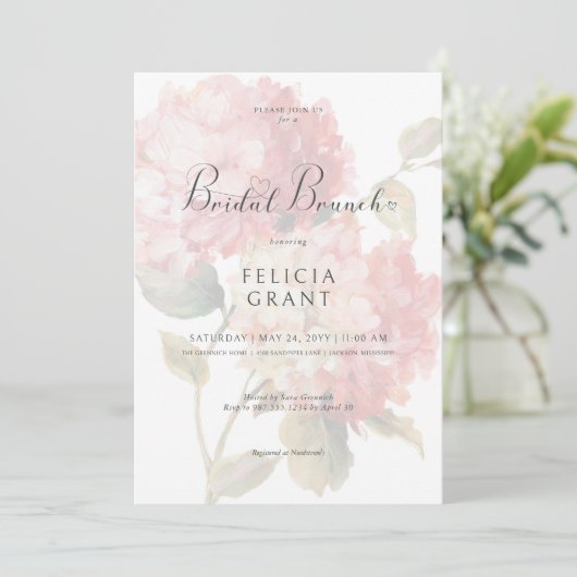 Modernes Pink Blush Hydrangea Bridal Brunch Einladung (Stehend Vorderseite)