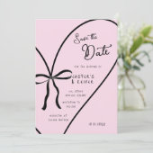 Modernes Pink Heart Bow Foto Hochzeit retten das D Einladung (Stehend Vorderseite)