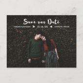 Modernes Pinselskript-Foto Save the Date Ankündigungspostkarte (Vorderseite)