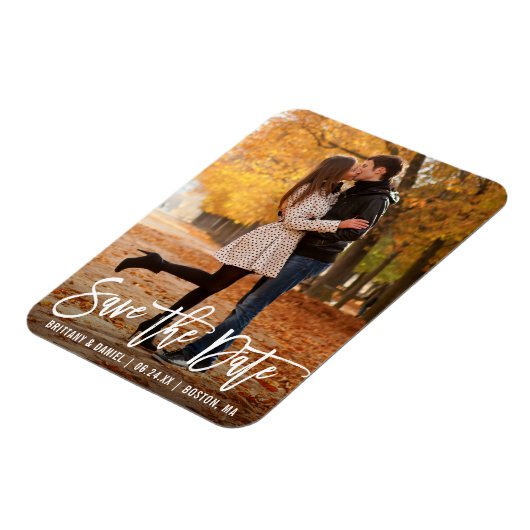 Modernes Pinselskript-Foto Save the Date Magnet (Linke Seite)
