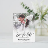 Modernes Pinselskript-Foto Save the Date Postkarte (Stehend Vorderseite)