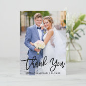 Modernes Pinselskript für Hochzeiten - Foto Dankeskarte (Stehend Vorderseite)