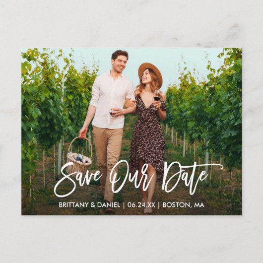 Modernes Pinselskript Rette unser Date Couple Foto Postkarte (Vorderseite)