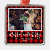 Modernes Pinselskript Rot Kariert Verheiratet und  Ornament Aus Metall (Vorne)