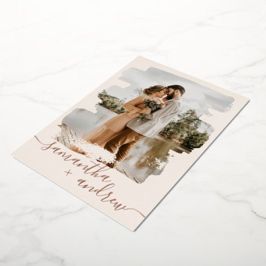 Modernes Pinselstrichskript 2 Fotos Hochzeit Folieneinladung (Gedreht)