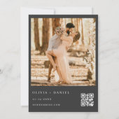 Modernes QR Code Foto Charcoal Elegante Hochzeit Einladung (Rückseite)