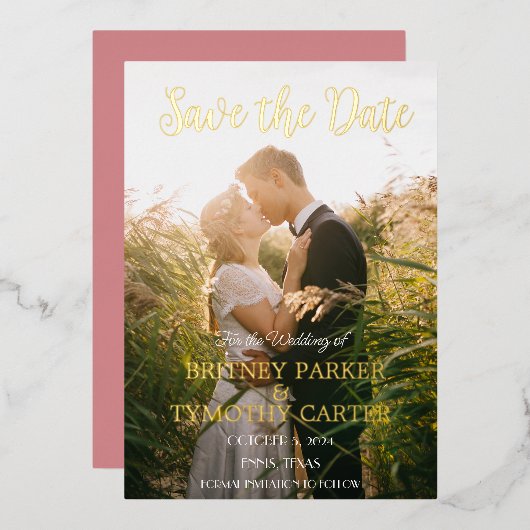 Modernes QR Code Foto Dusty Rose Script Wedding Folieneinladung (Vorderseite/Rückseite)