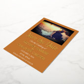 Modernes QR Code Foto Script Terracotta Wedding Folieneinladung (Gedreht)