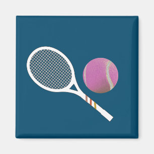 Modernes Racket mit rosa Tennisball Magnet