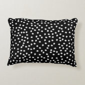 Modernes Random Polka Dot Muster Schwarz-Weiß Dekokissen (Rückseite)
