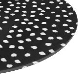 Modernes Random Polka Dot Muster Schwarz-Weiß Schneidebrett (Ecke)