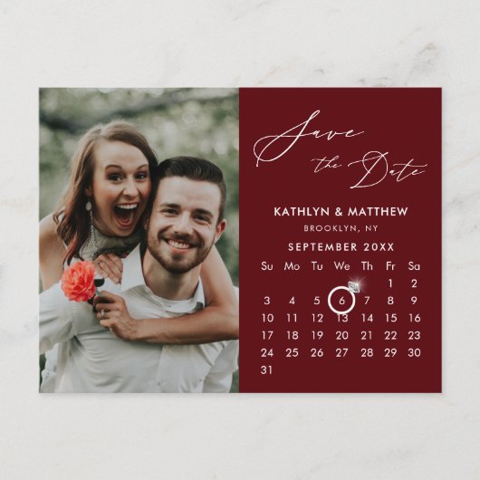 Modernes Red Elegant Script-Foto Save the Date Ankündigungspostkarte (Vorderseite)