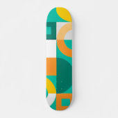 Modernes Regenbogenfarbiges geometrisches Muster Skateboard (Vorne)