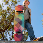 Modernes Regenbogenfarbiges geometrisches Muster Skateboard