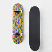 Modernes Regenbogenmuster Skateboard (Vorderseite)