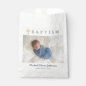 Modernes Religiöses Cross Boy Baptism Foto Geschenktütchen (Vorderseite)