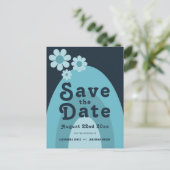 Modernes Retro 70er Bold Blue Wedding Einladungspostkarte (Stehend Vorderseite)