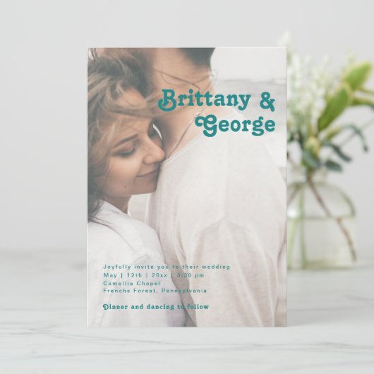 Modernes Retro | Aquamarine Lässige Foto-Hochzeit Einladung (Stehend Vorderseite)