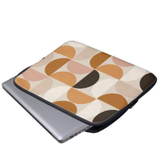Modernes Retro-Muster aus dem Mittelalter - braune Laptopschutzhülle (Vorne Knopf)