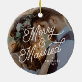 Modernes Retro Verheiratetes Foto Fett Script Keramik Ornament (Hinten)