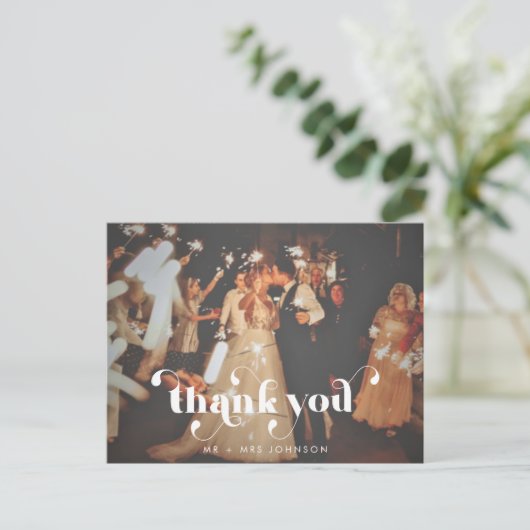 Modernes Retro Vielen Dank für Ihr Hochzeitsstipen Postkarte (Stehend Vorderseite)