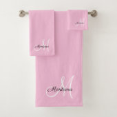 Modernes rosa elegantes Monogramm-Skript Badhandtuch Set (Insitu)