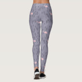Modernes rosa Flamingo Dark Lila Blüte Gemustert Leggings (Rückseite)