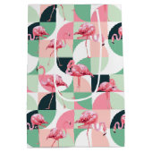 Modernes rosa Flamingo Geometric Girly Chic Muster Mittlere Geschenktüte (Rückseite)